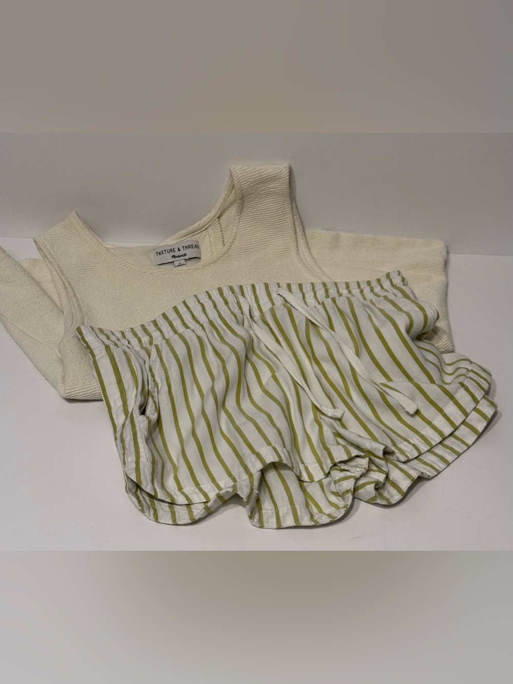 Billabong Green Stripped Shorts & Madewell T&T Cream Open Back Quality Tank-S